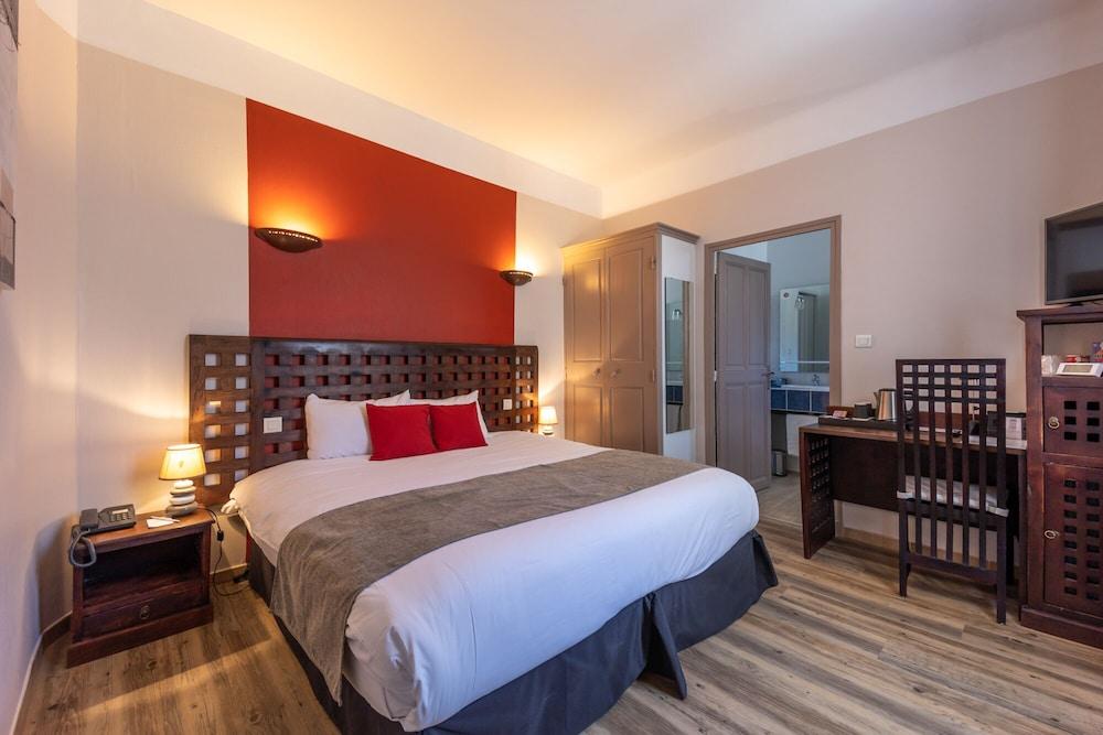 Best Western Le Comtadin Hotell Carpentras Eksteriør bilde